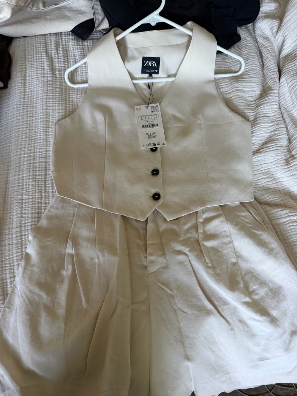 Zara Cream Tailored Vest & Pleated Shorts Set